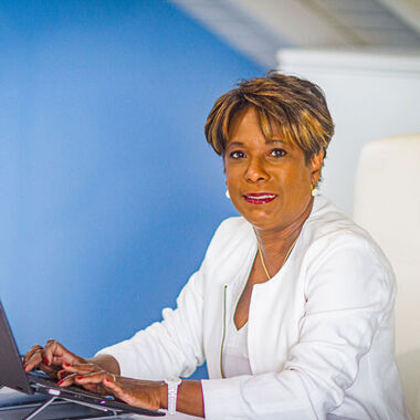 Ketty VALMORIN, Expert-comptable en Guadeloupe